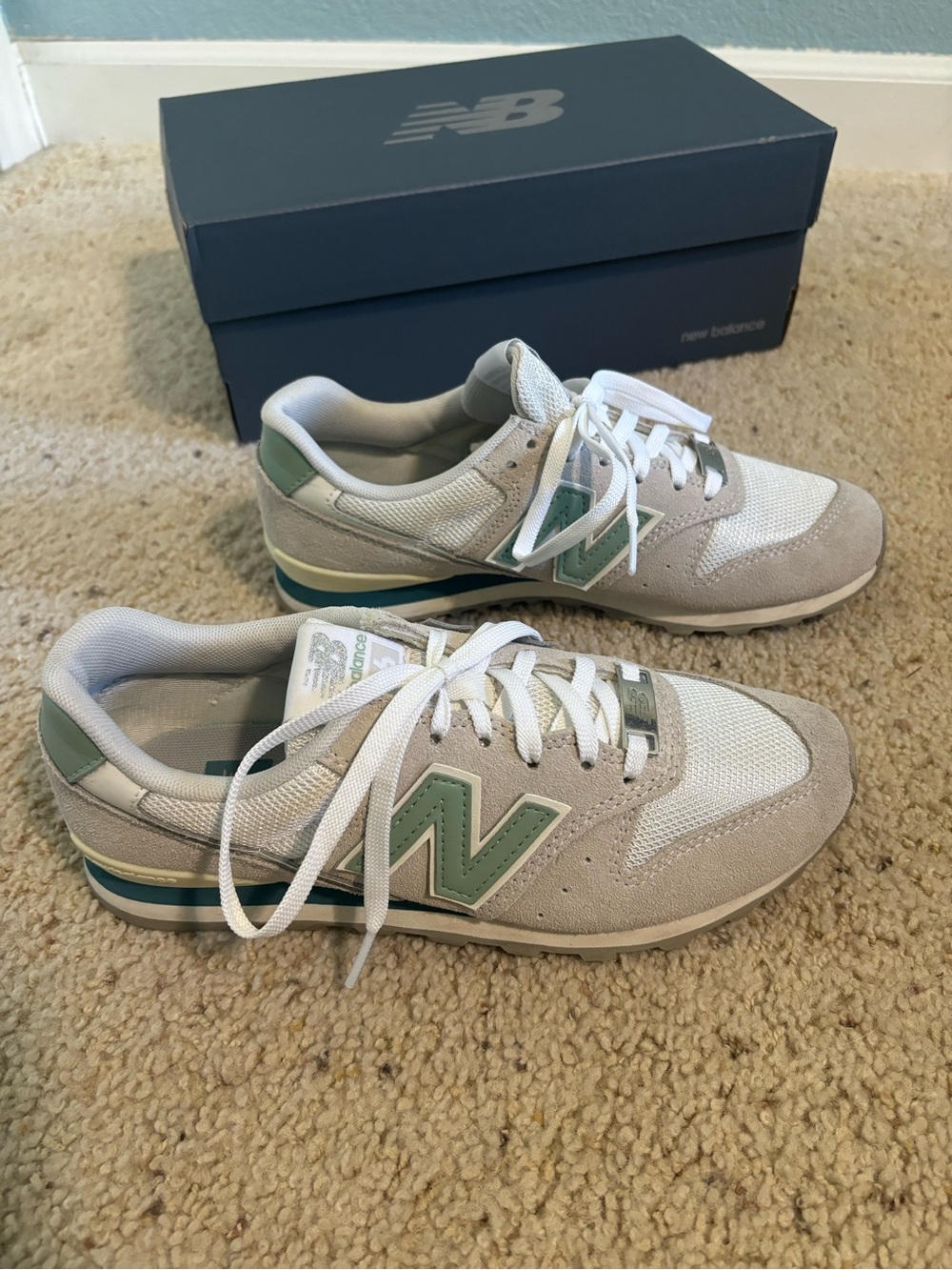 New Balance 996 Sneakers - Picture 3 of 6